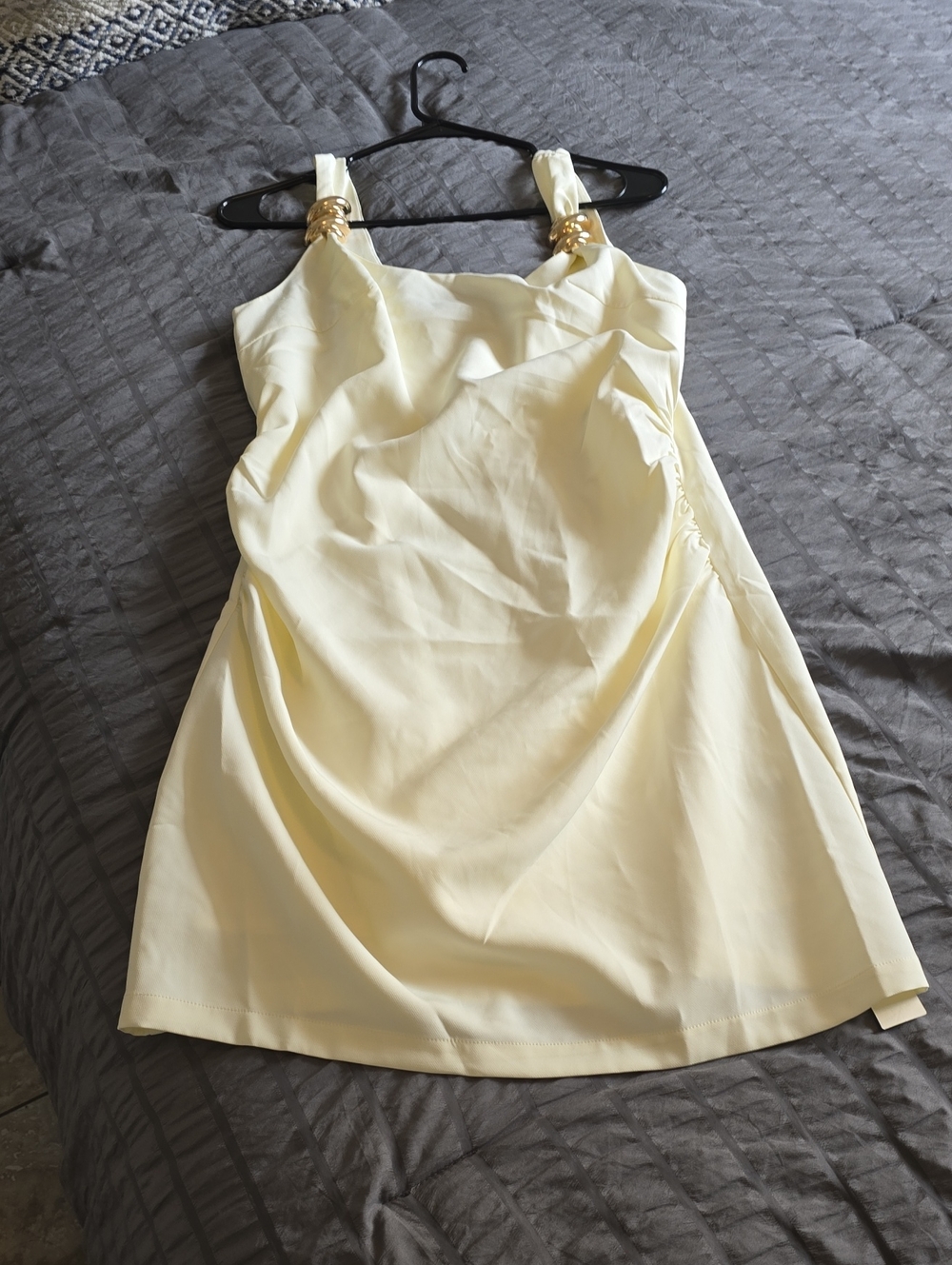 Commense Cream Sleeveless Dress with Gold Accent Sz Lg Nwt